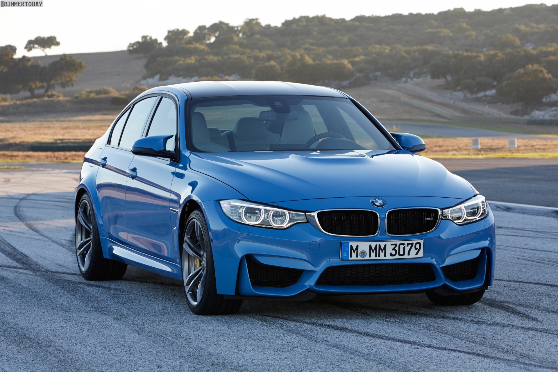 2014-BMW-M3-F80-Yas-Marina-Blue-Limousin