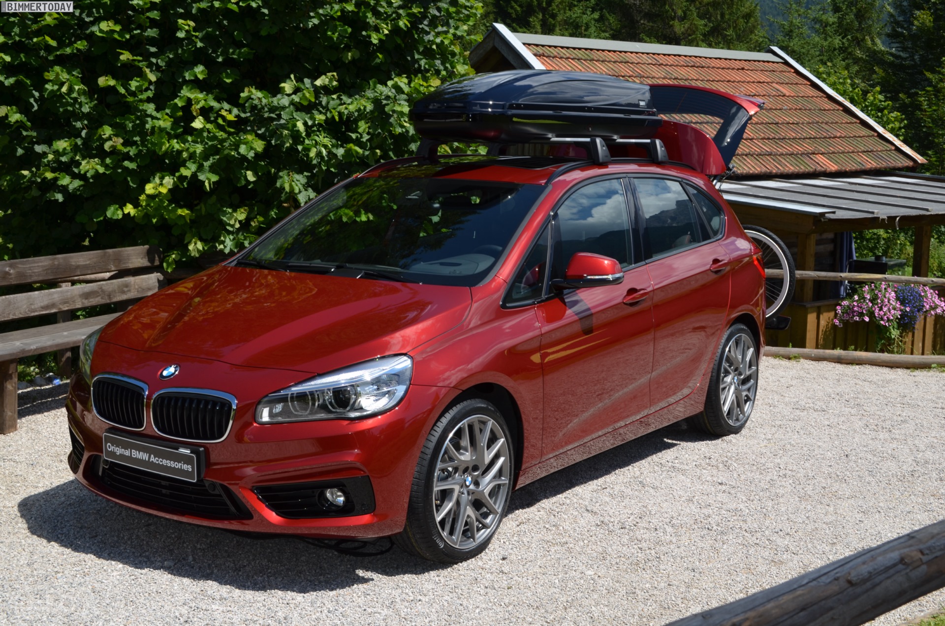 BMW 2er Active Tourer Zubehör von Felgen bis FahrradTräger