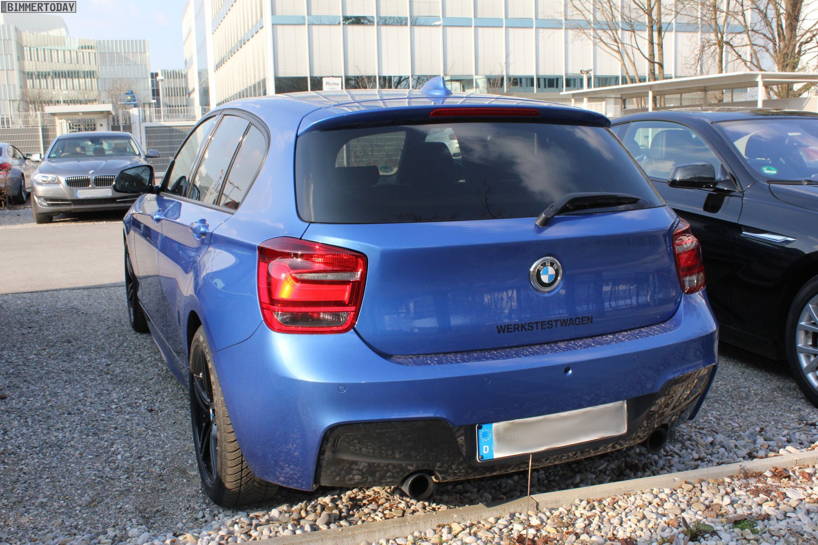 BMW-M135i-F20-Estorilblau-03.jpg