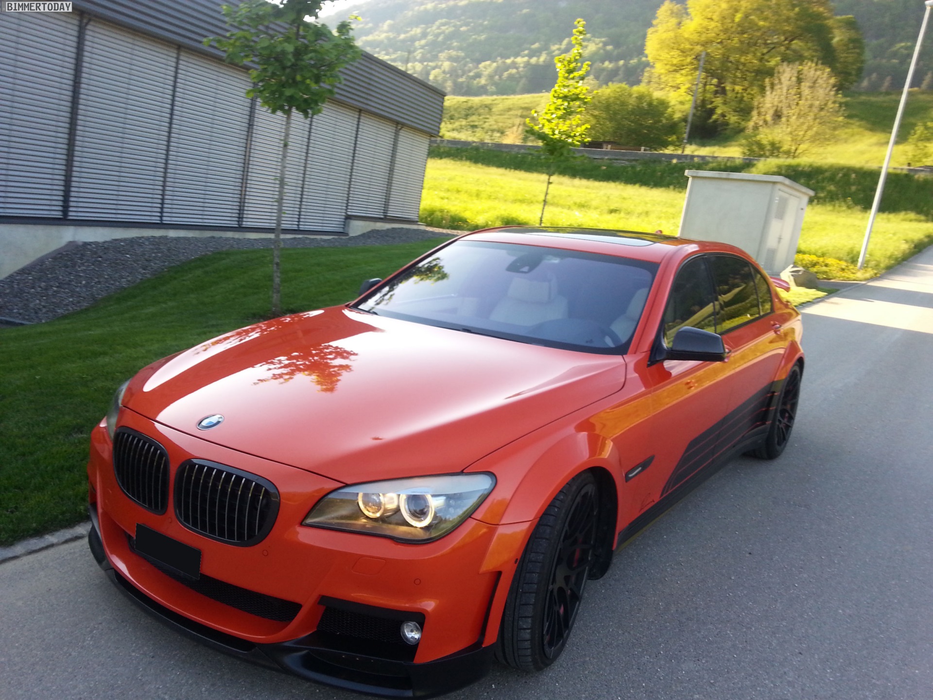 BMW f01 Red